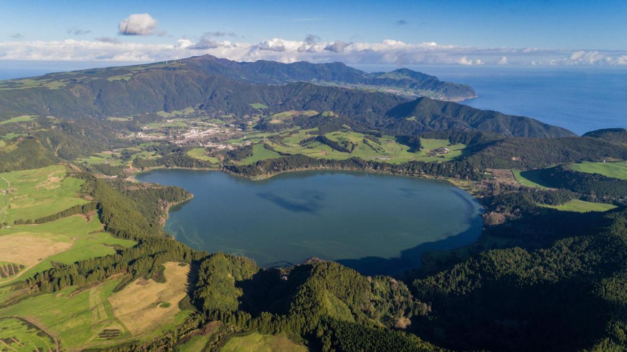 9 Furnas Villa Exterior photo